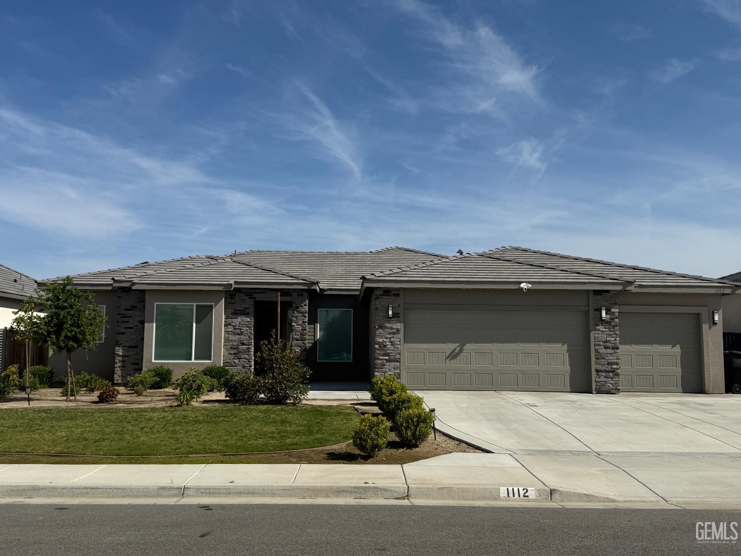 1112 Brookline Lane — photo 2