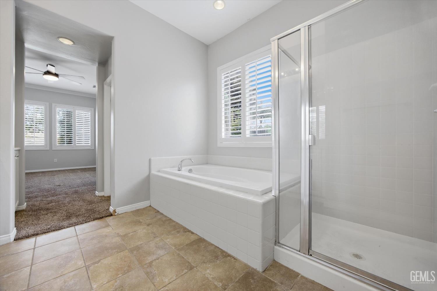 9406 Kingsmill Lane — photo 32