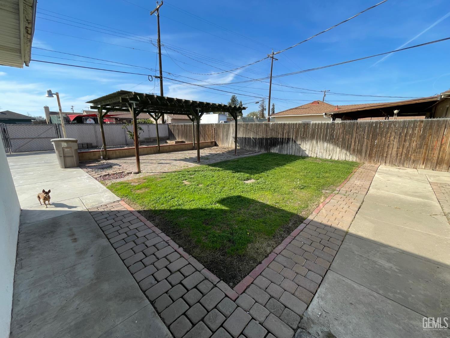 115 Cypress Street — photo 26