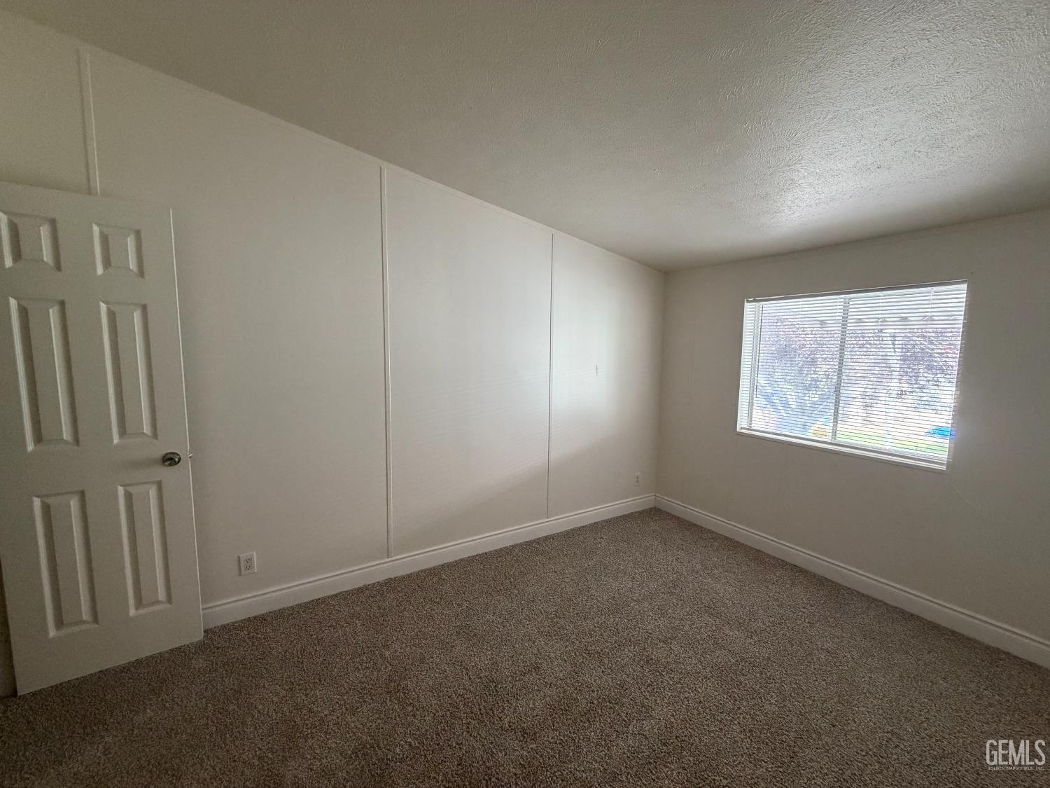 6601 Eucalyptus Drive — photo 13