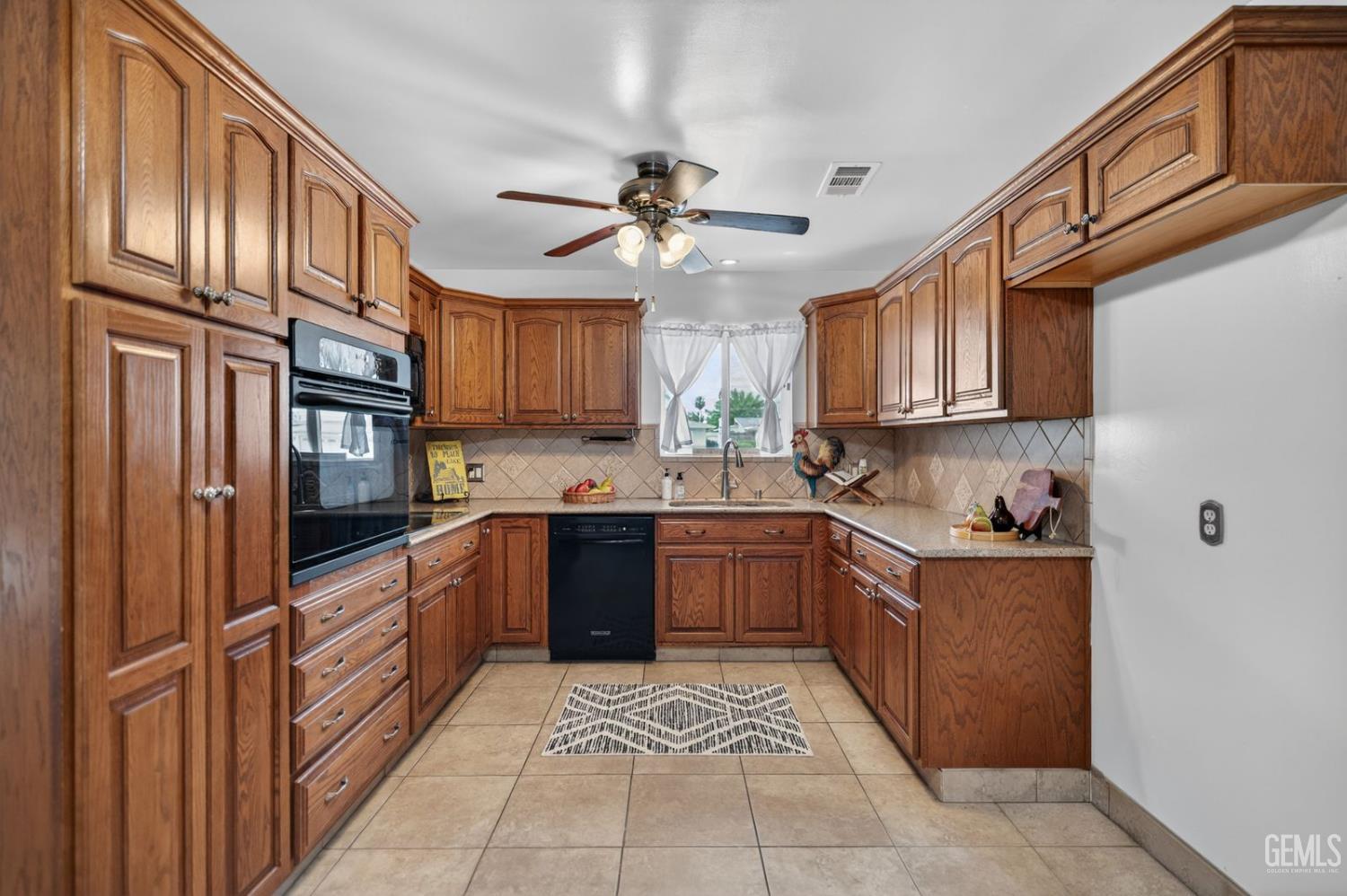 5904 Webb Way — photo 4