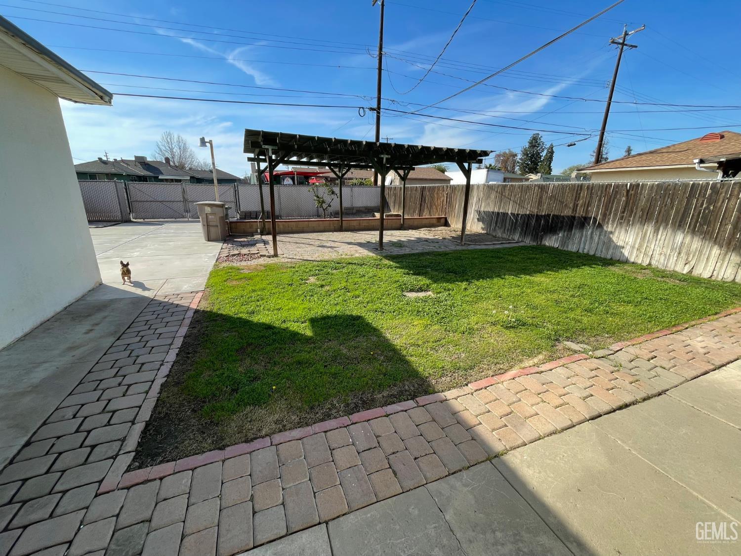 115 Cypress Street — photo 27
