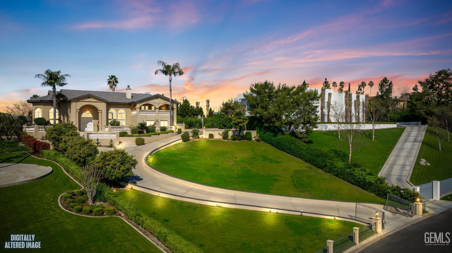 3916 Pinehurst Drive — photo 2