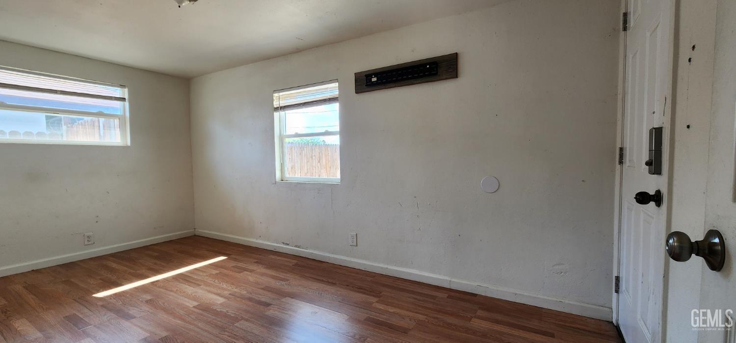 1218 Woodrow Avenue — photo 11