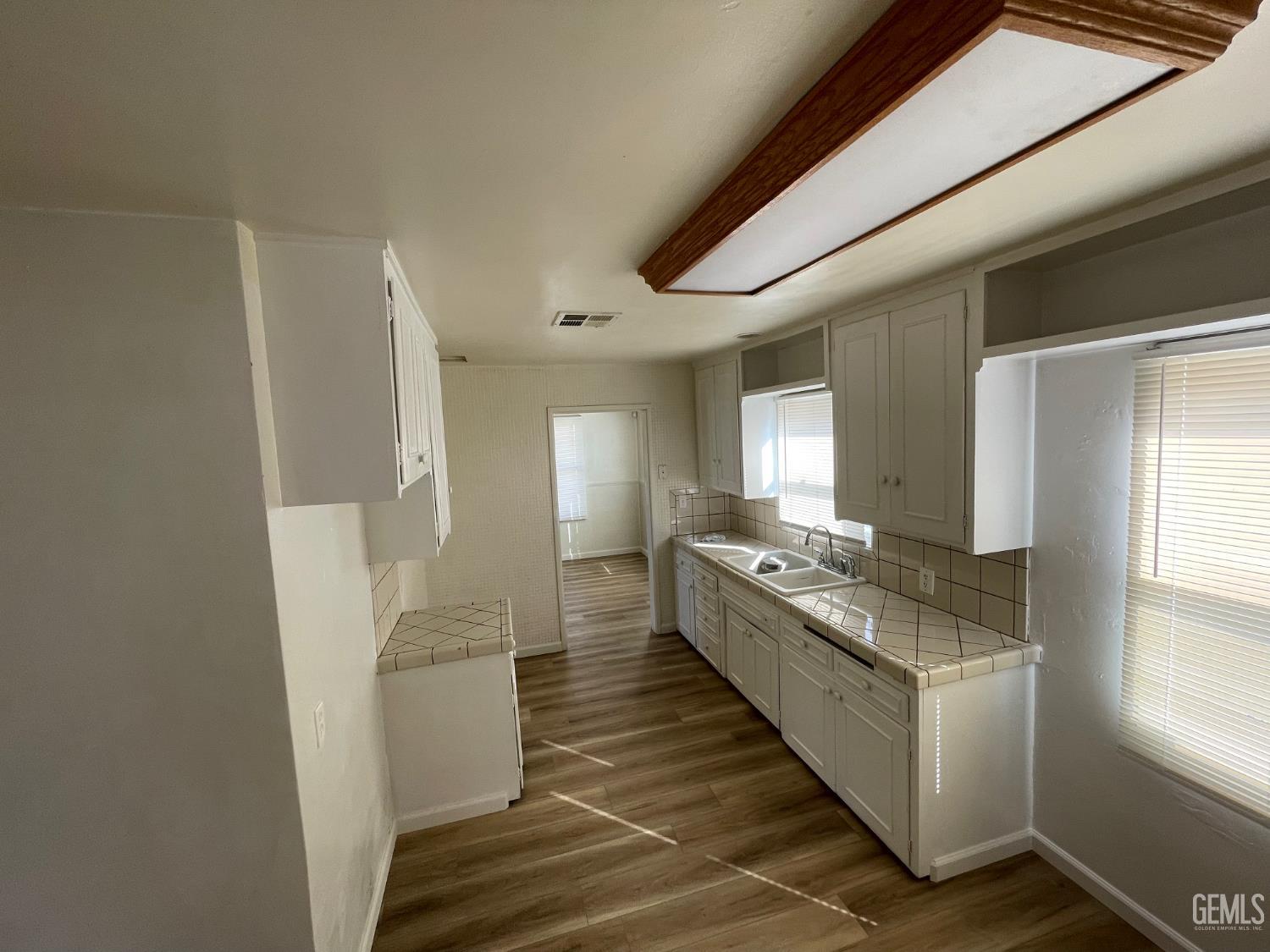 115 Cypress Street — photo 19