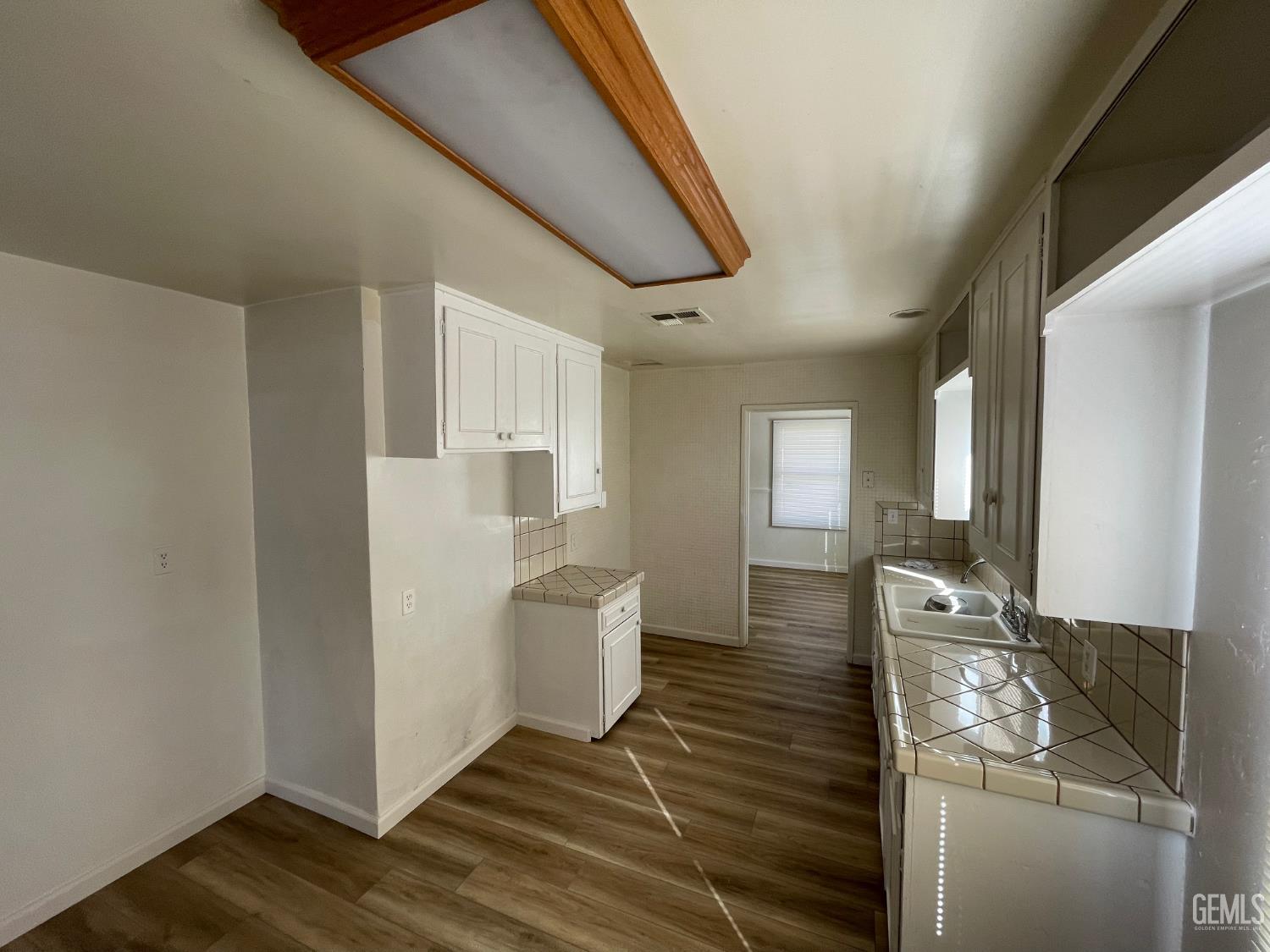 115 Cypress Street — photo 18
