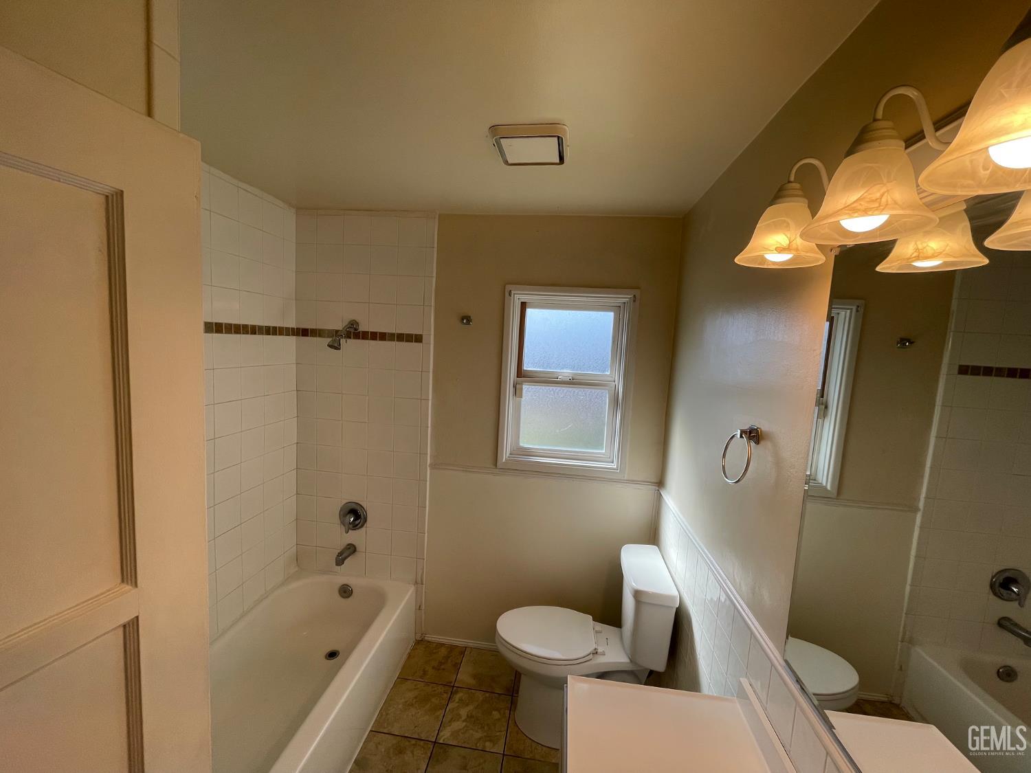 115 Cypress Street — photo 15