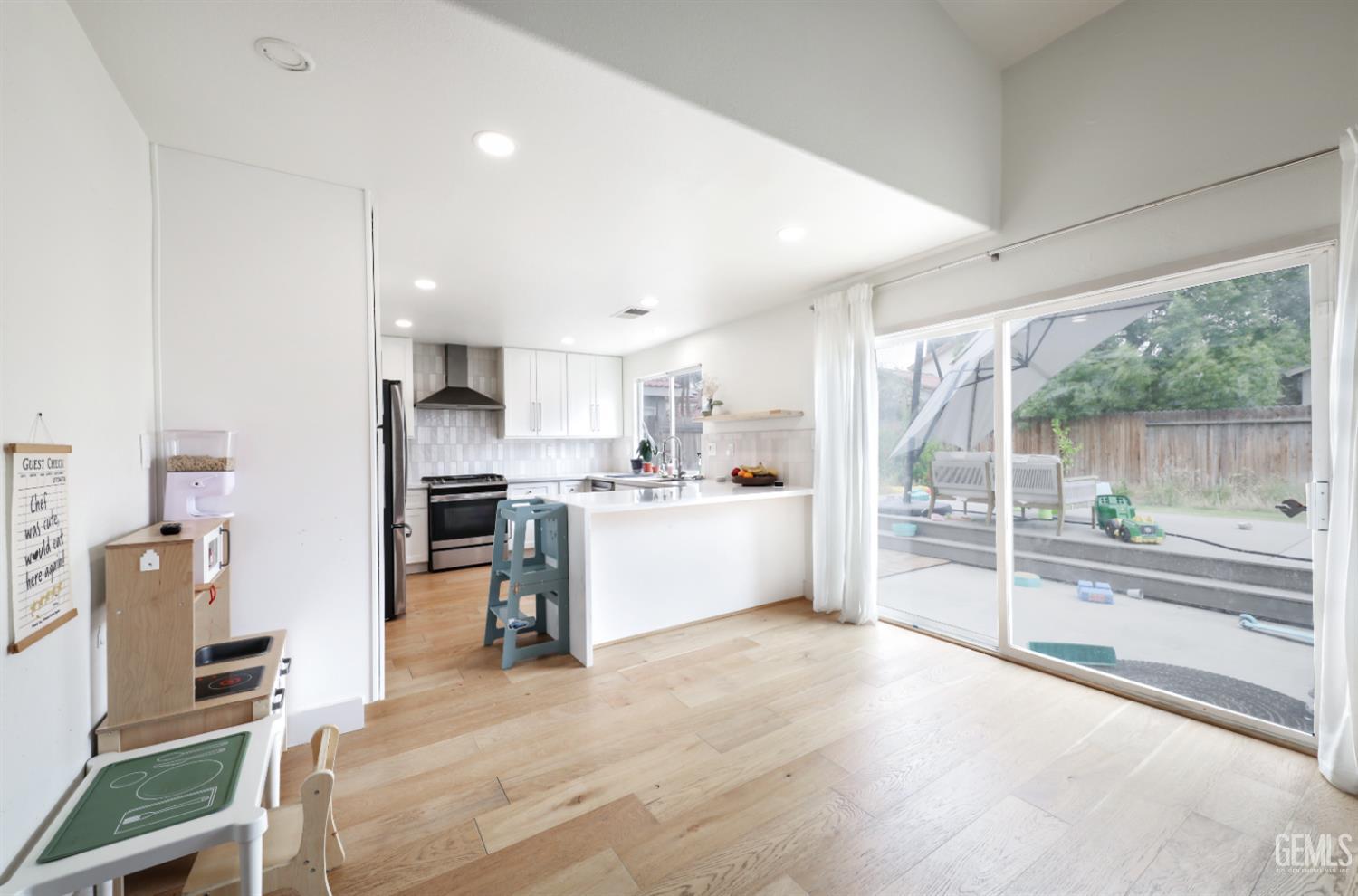 8300 Black Knot Court — photo 24