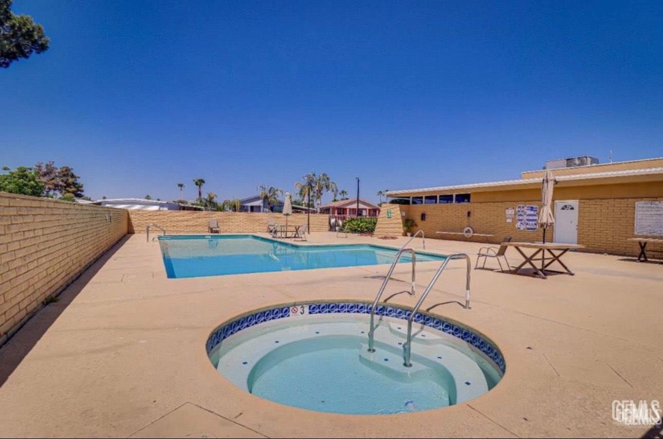 6601 Eucalyptus Drive — photo 28