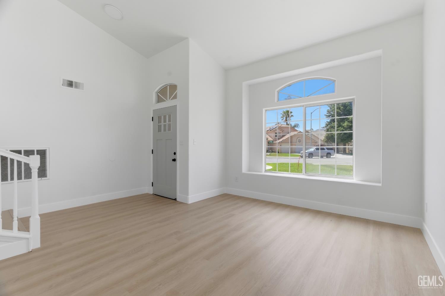 3902 Ocean Breeze Avenue — photo 5