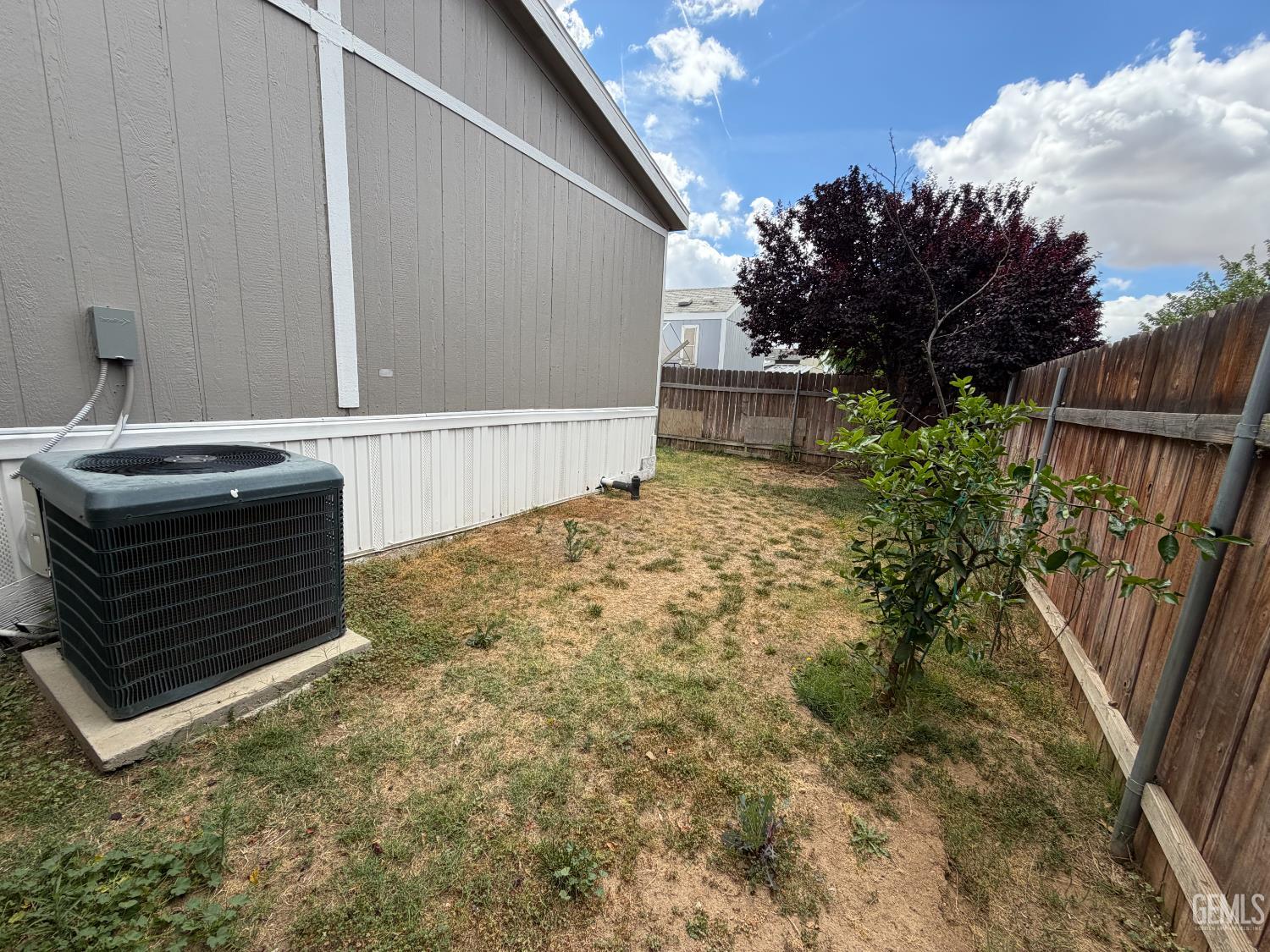 6601 Eucalyptus Drive — photo 6