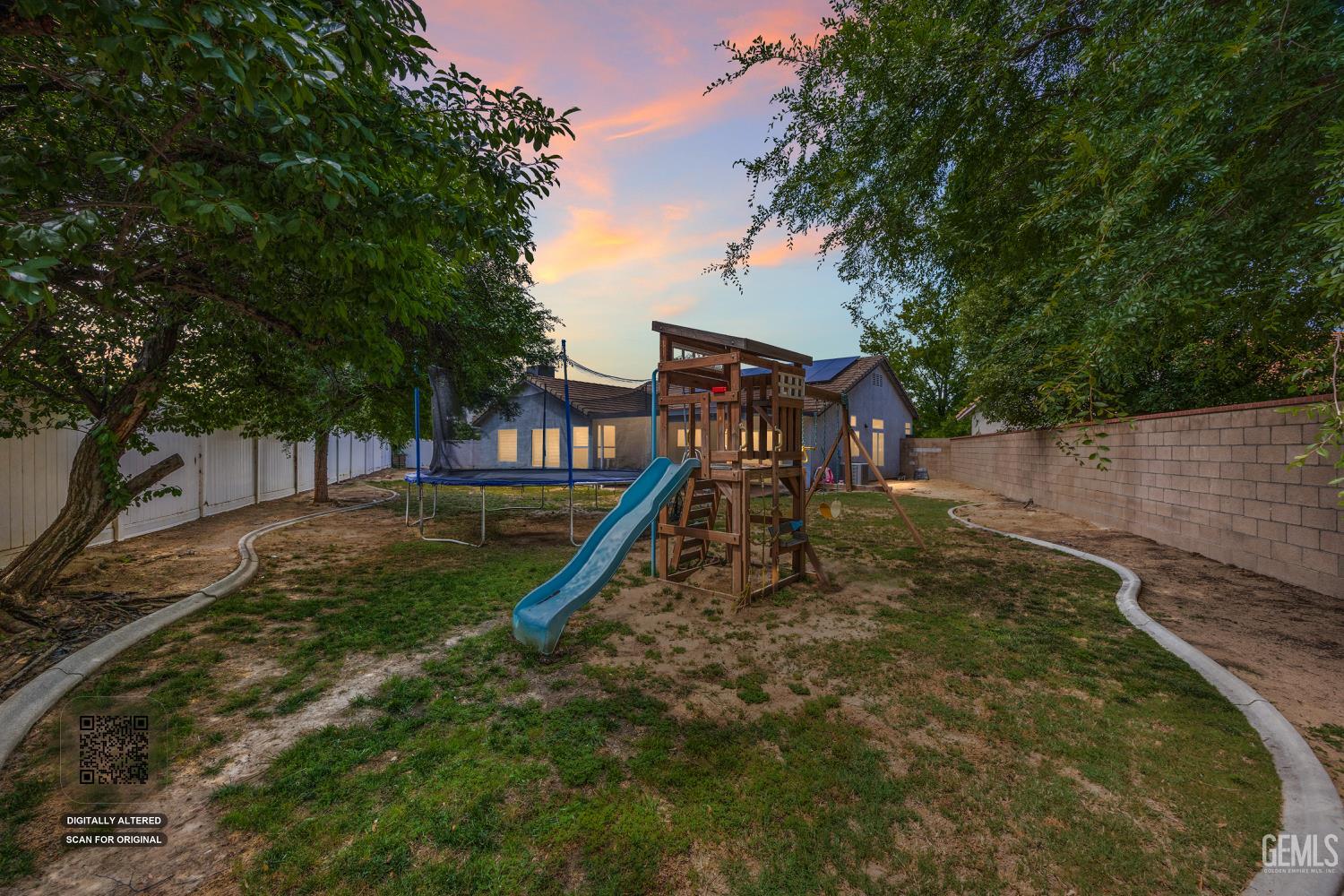 11005 Lakewood Court — photo 2