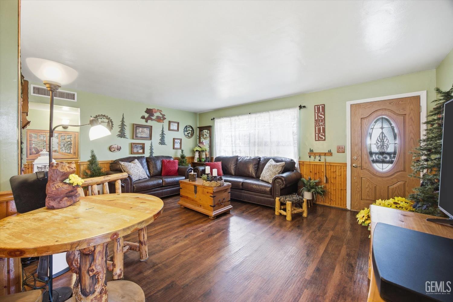 1623 Lisle Street — photo 10