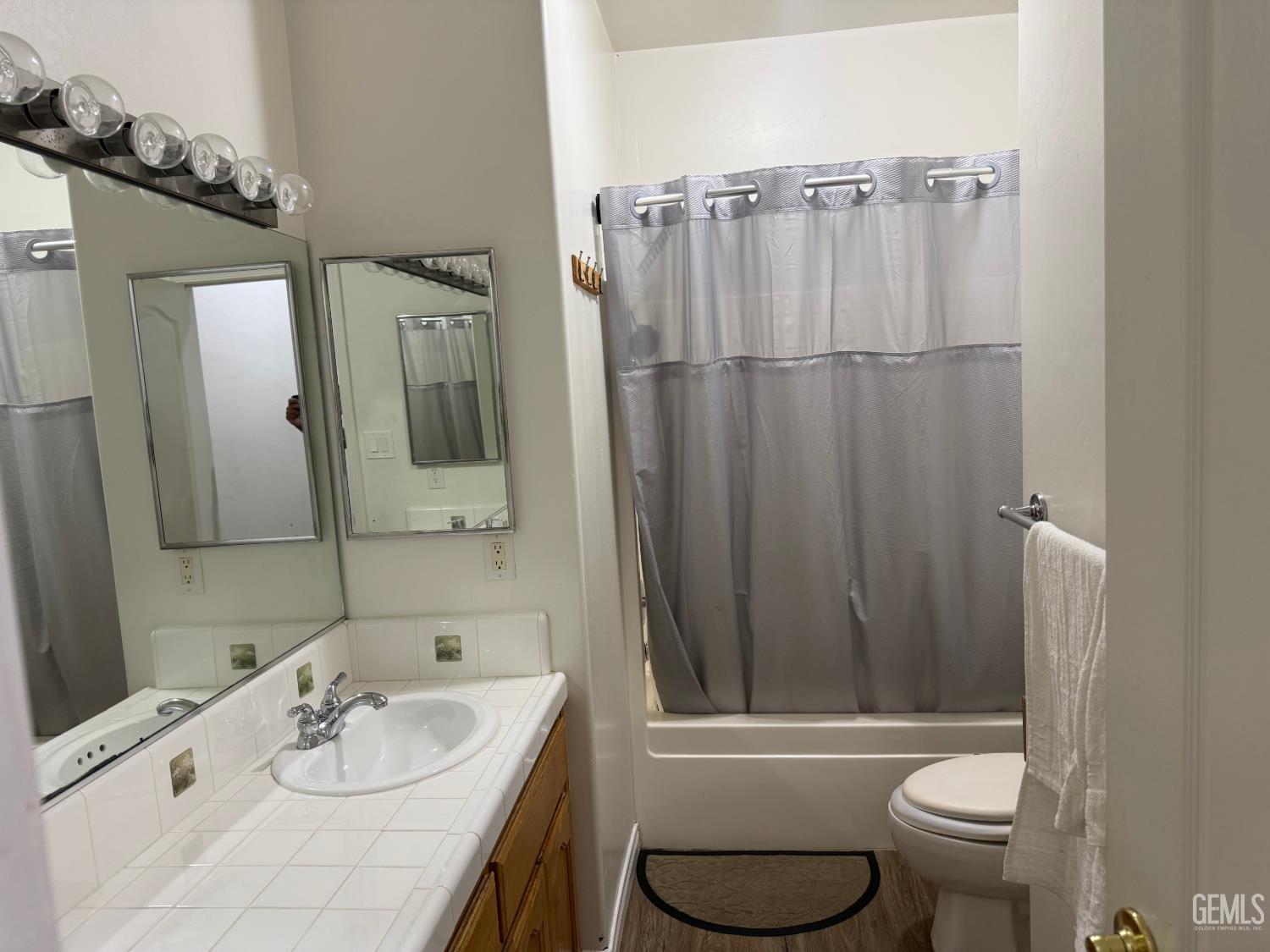 9507 Lake Victoria Drive — photo 6