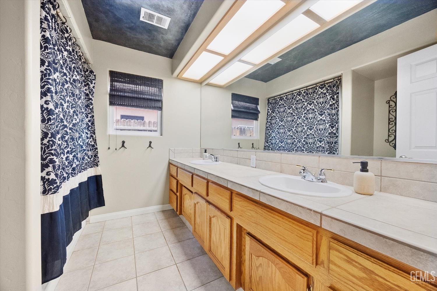 14005 Austin Creek Avenue — photo 30