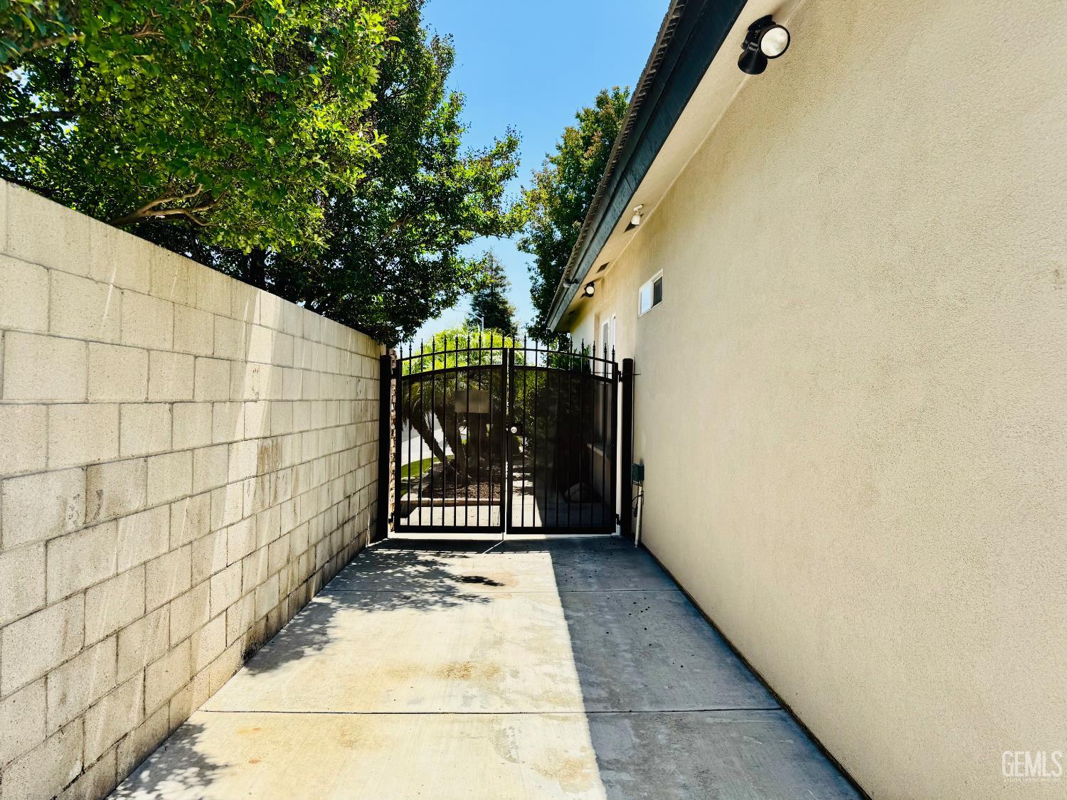 11502 Summit Point Court — photo 36
