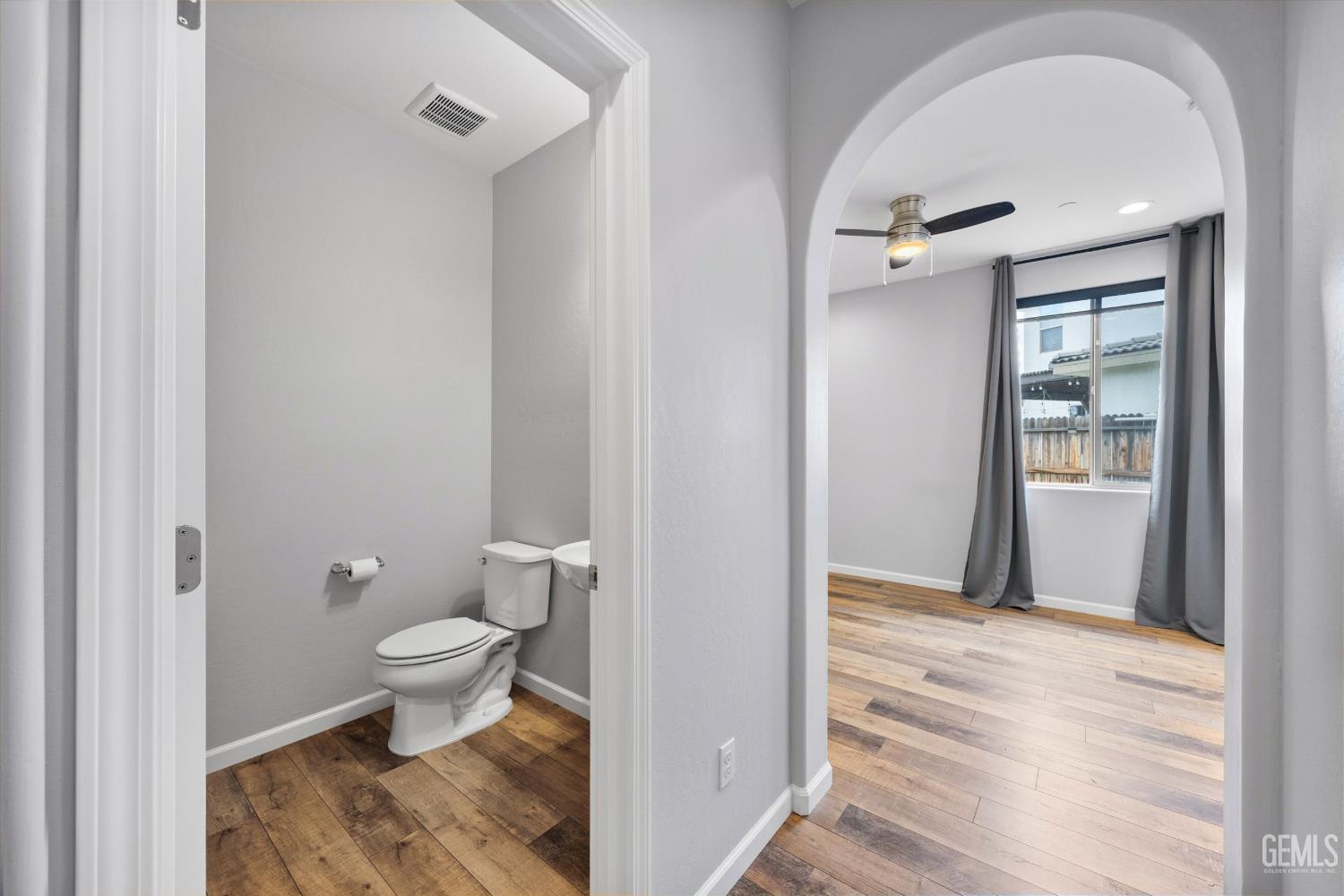 15309 Northampton Avenue — photo 32