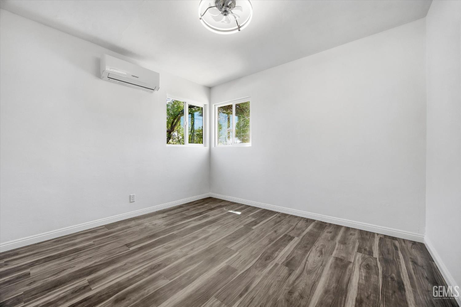 331 Harding Avenue — photo 20