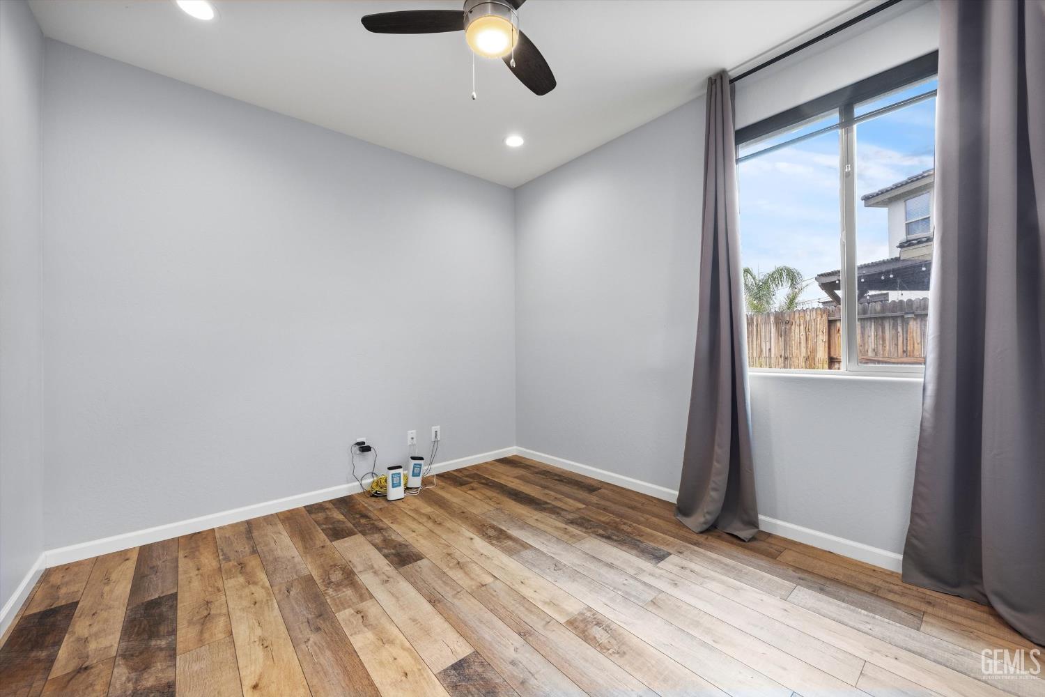 15309 Northampton Avenue — photo 34
