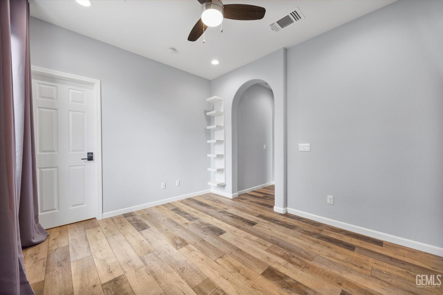 15309 Northampton Avenue — photo 35