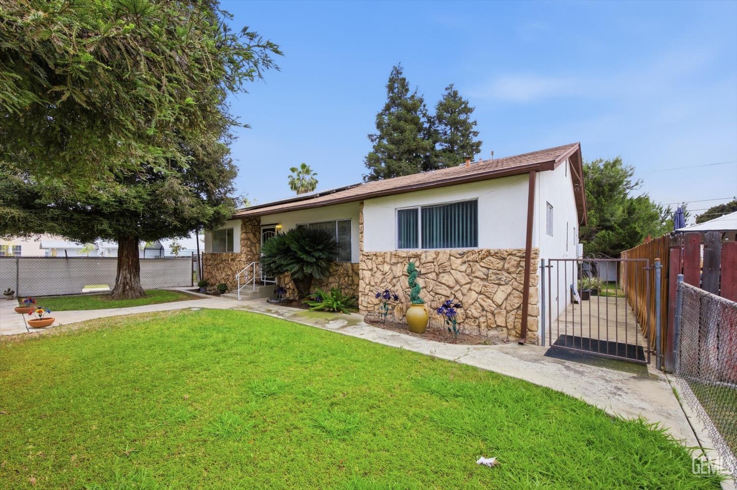 1623 Lisle Street — photo 5