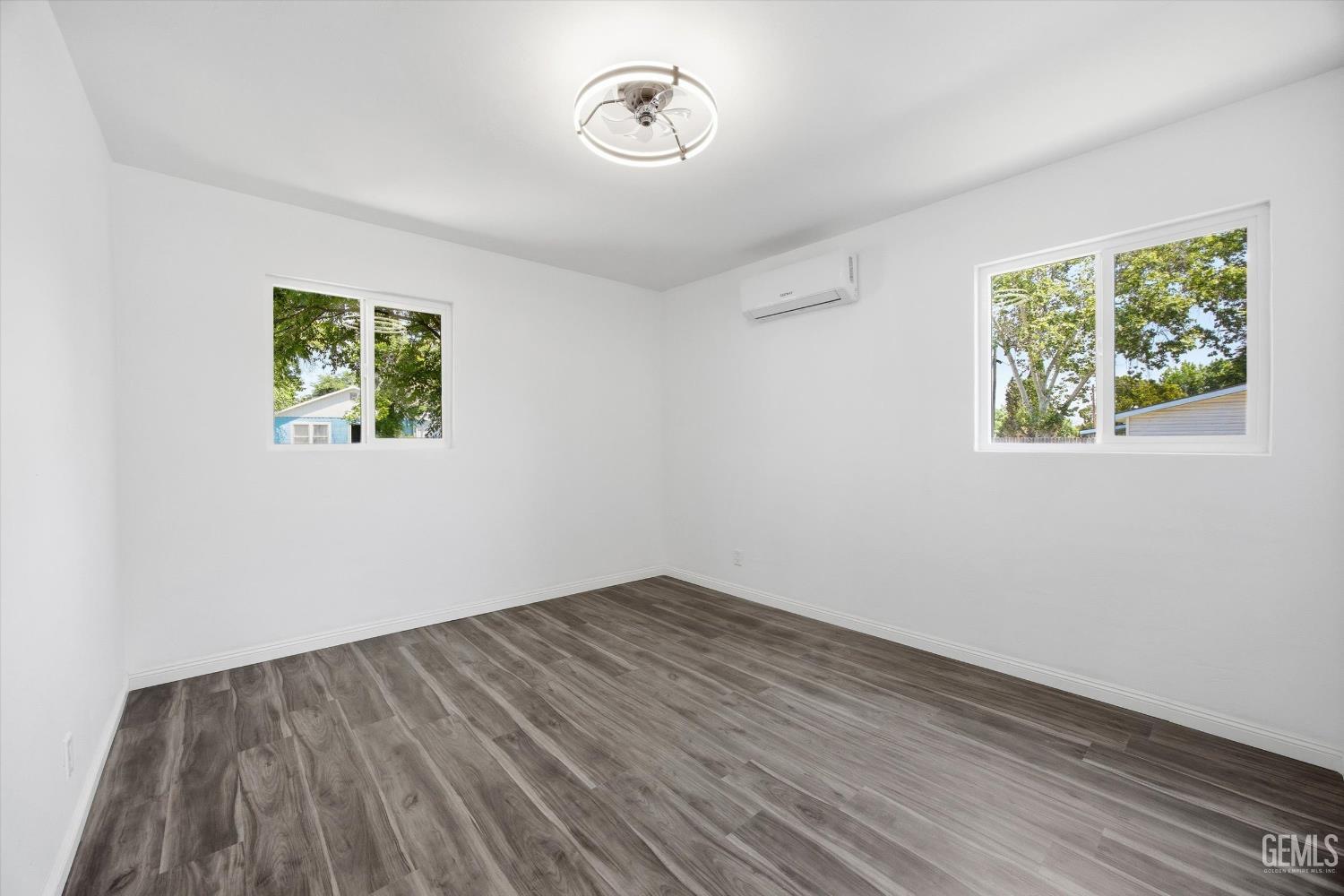 331 Harding Avenue — photo 16