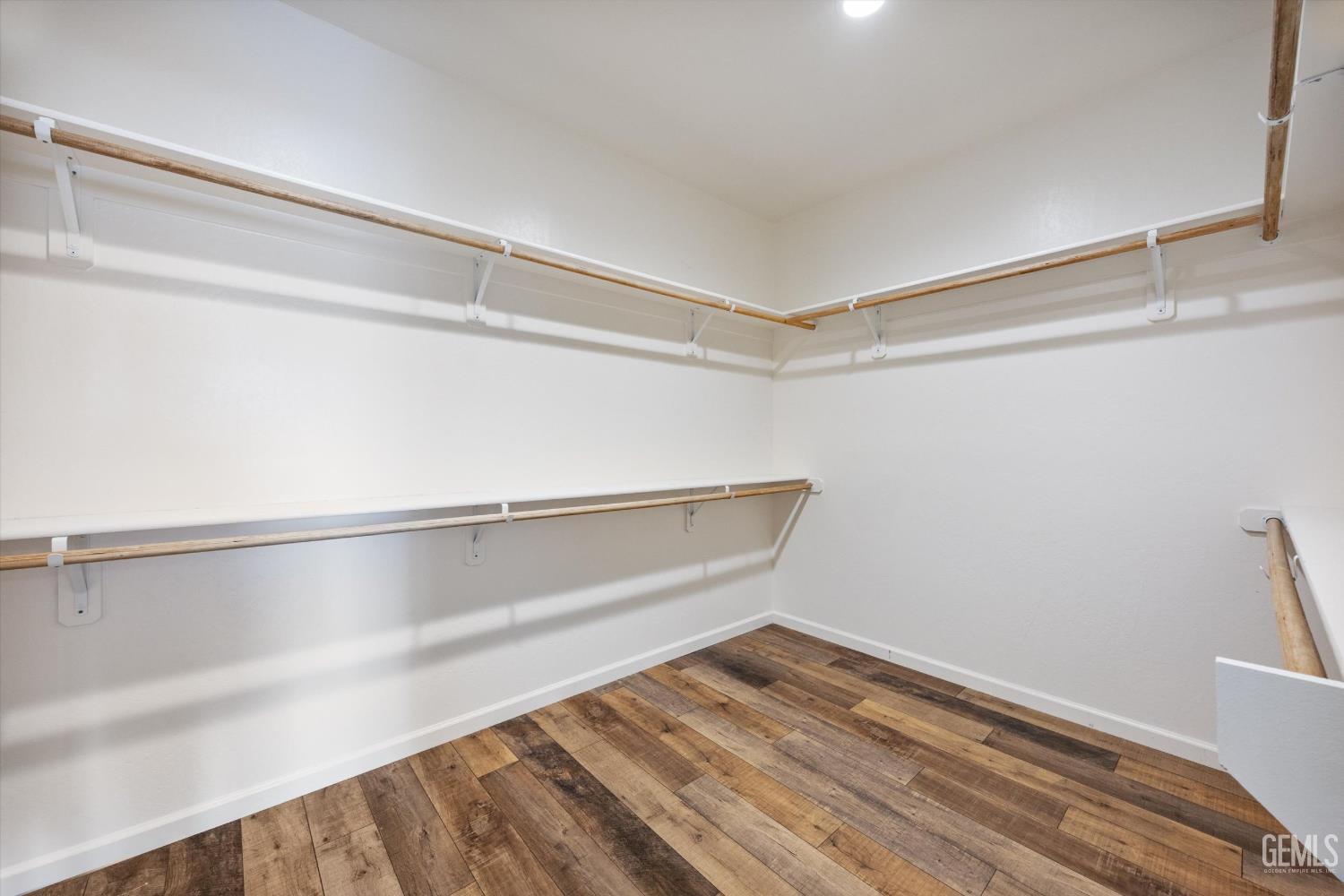 15309 Northampton Avenue — photo 31