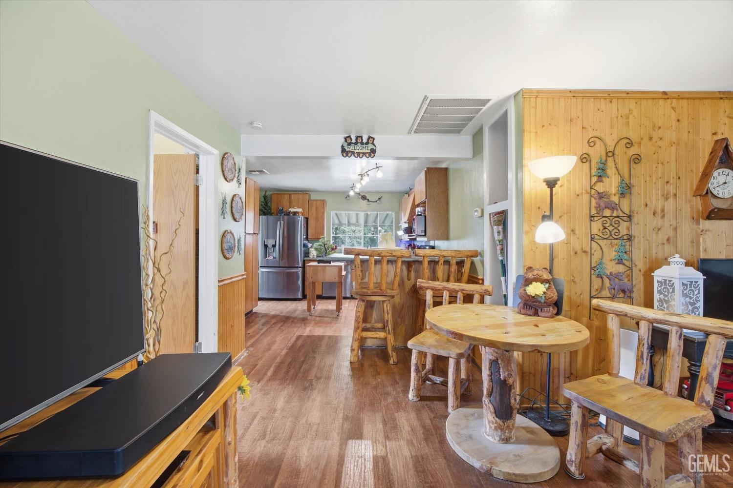 1623 Lisle Street — photo 13