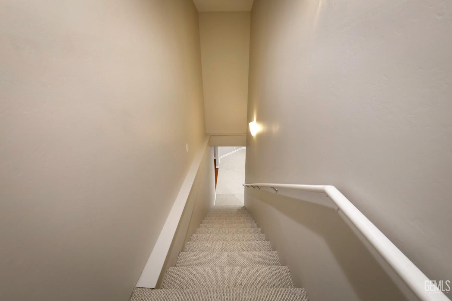 15520 Arabella Avenue — photo 34
