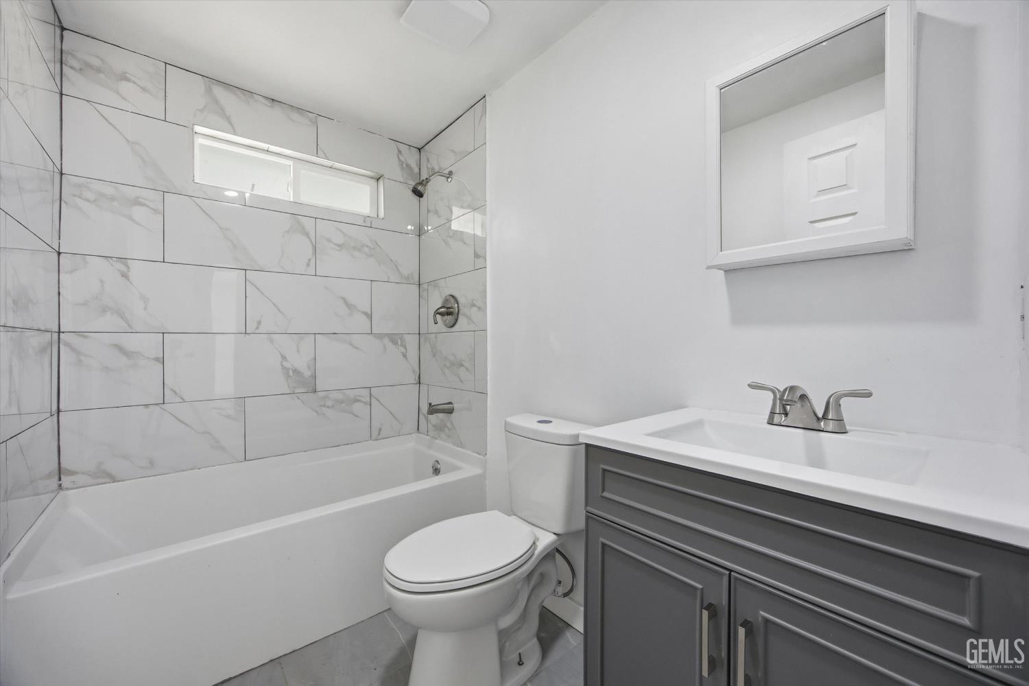 321 Beale Avenue — photo 25