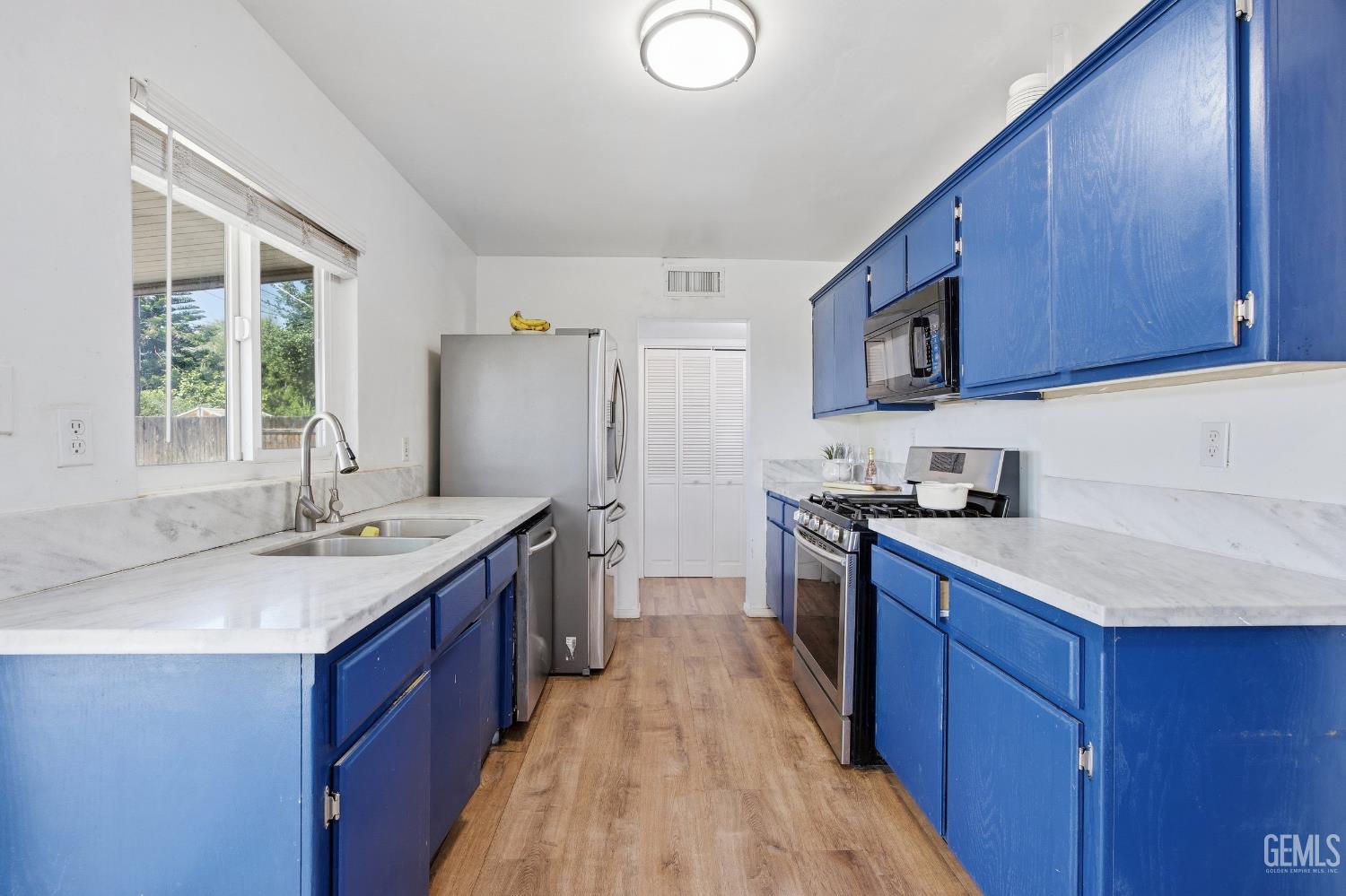 3509 Laverne — photo 10
