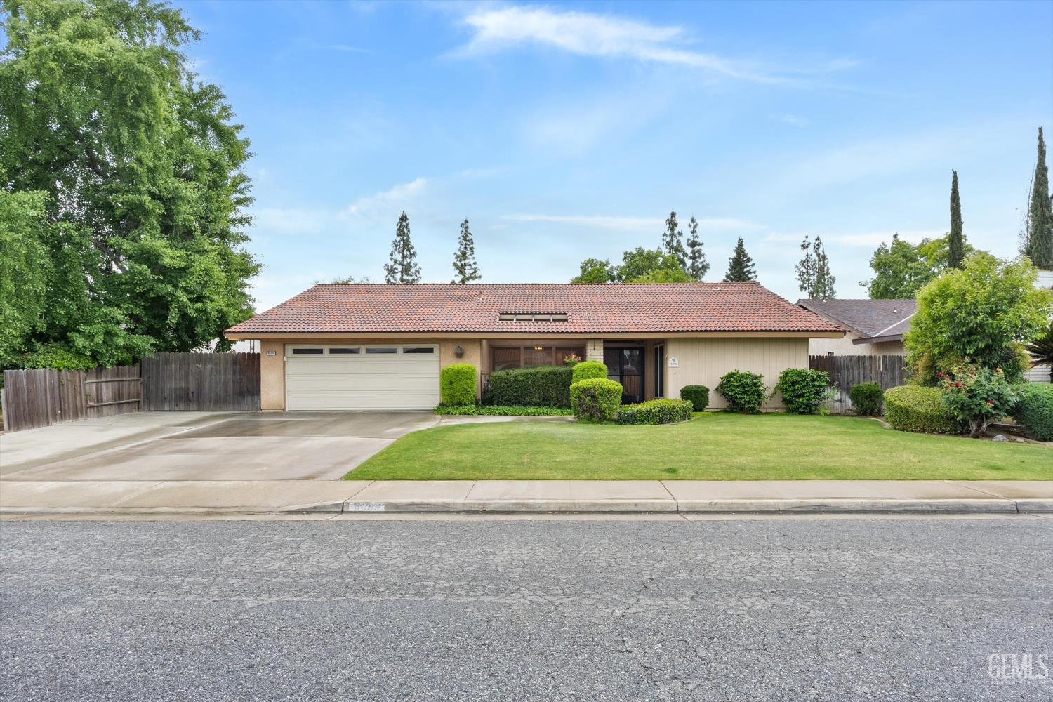 6605 Greensward Way — photo 3