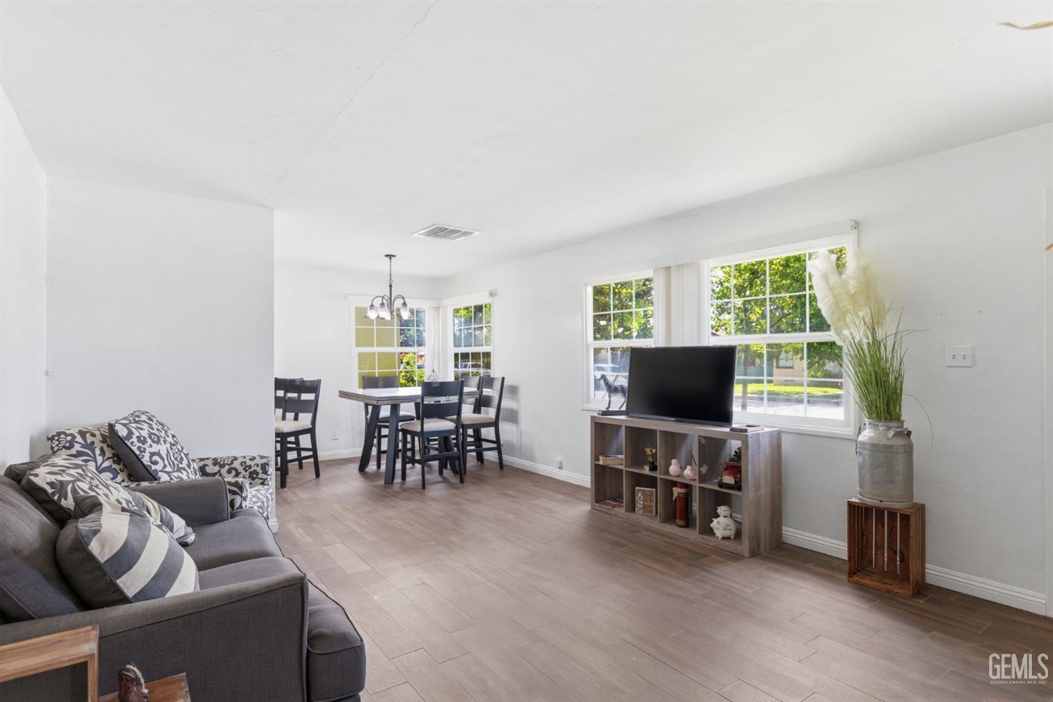 340 Western Drive — photo 9
