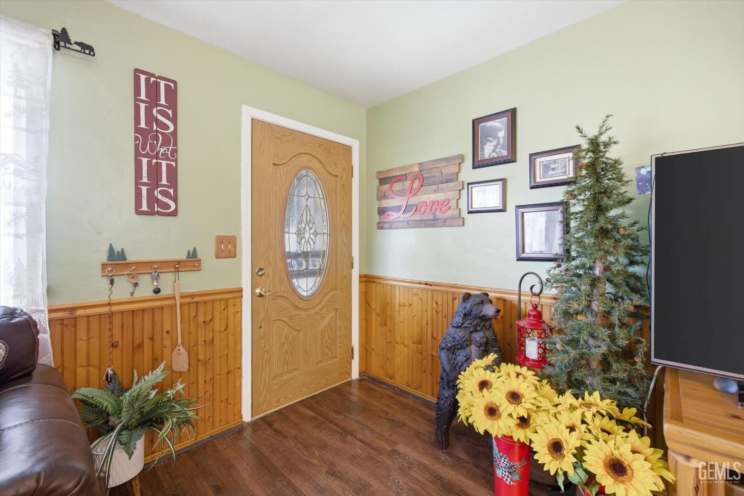 1623 Lisle Street — photo 8