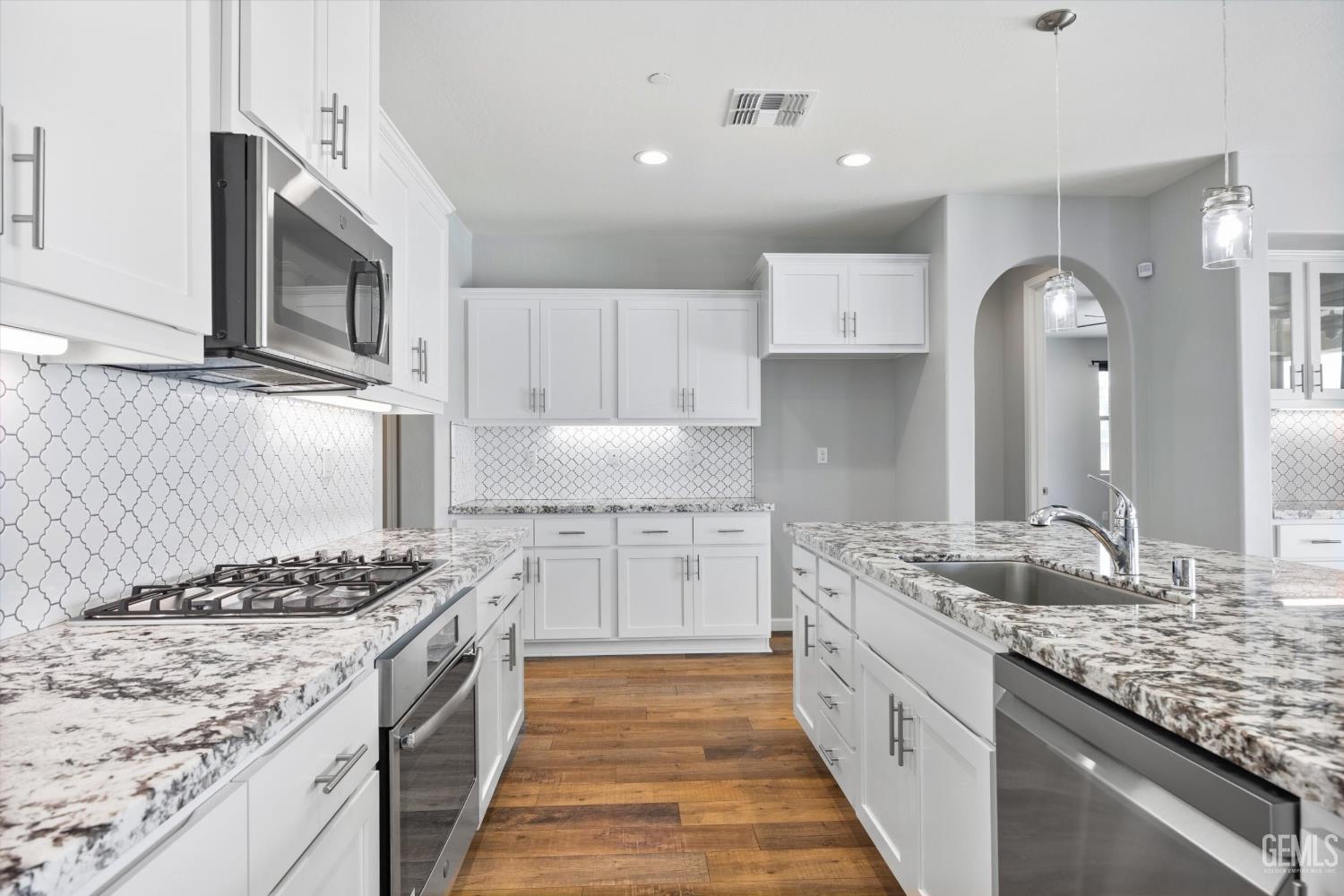 15309 Northampton Avenue — photo 19