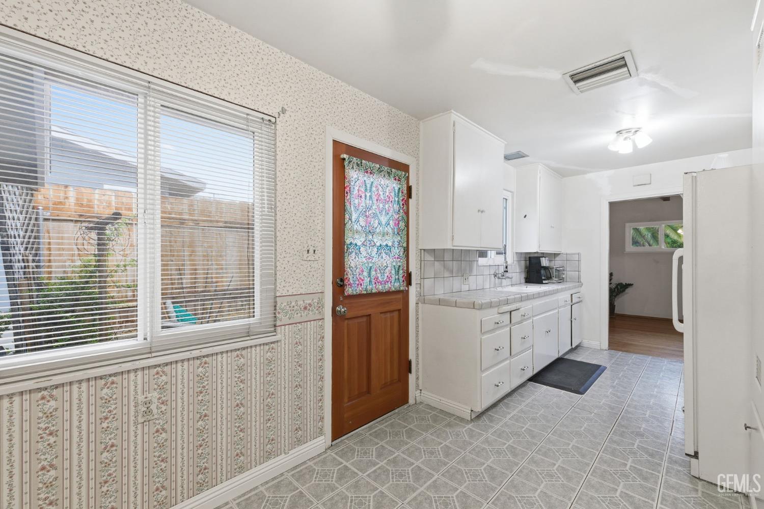 1819 Locust Ravine — photo 14