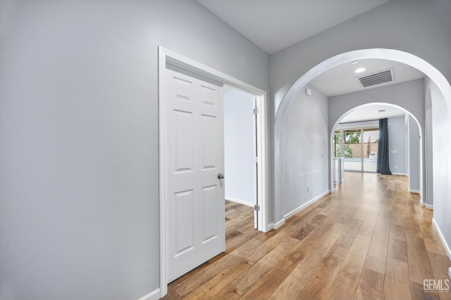 15309 Northampton Avenue — photo 9