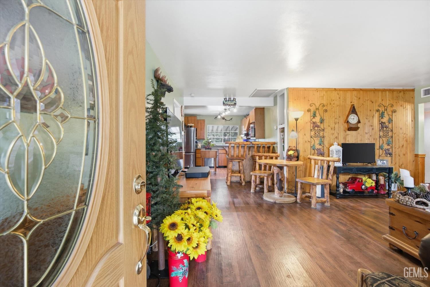 1623 Lisle Street — photo 6