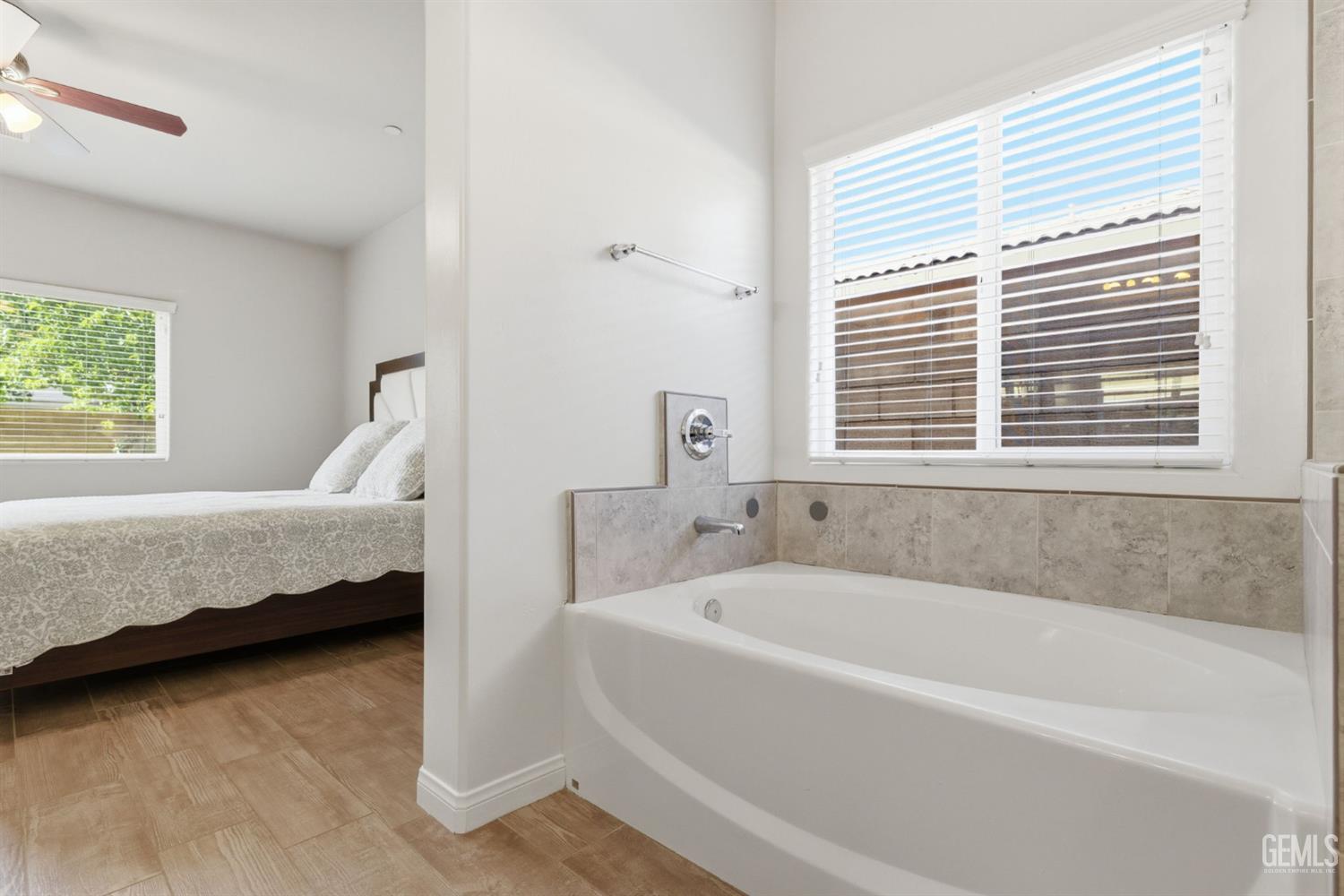 9005 Ribston Avenue — photo 18