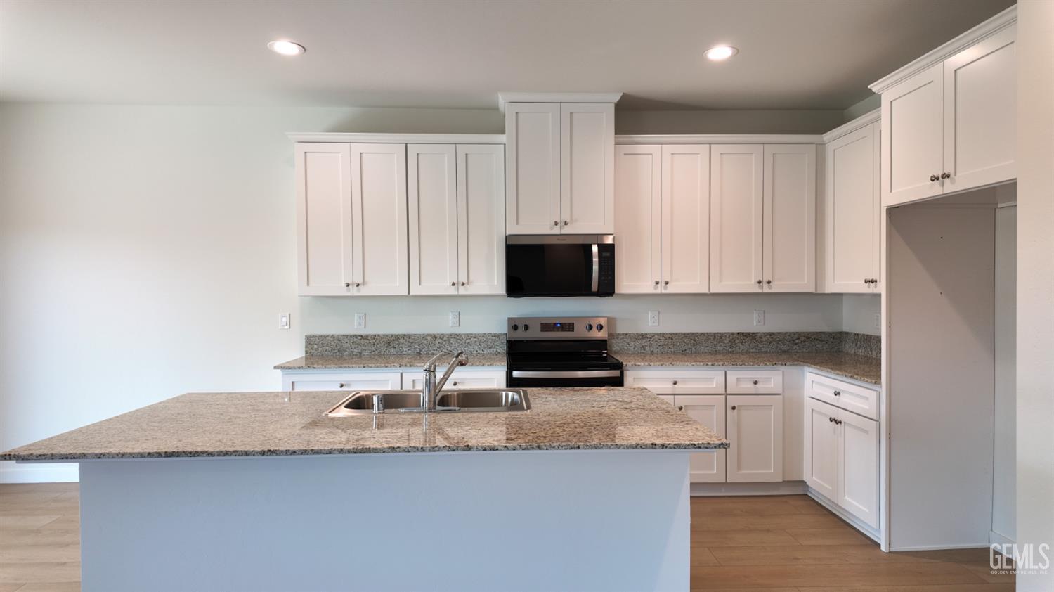 1615 Levin Street — photo 3
