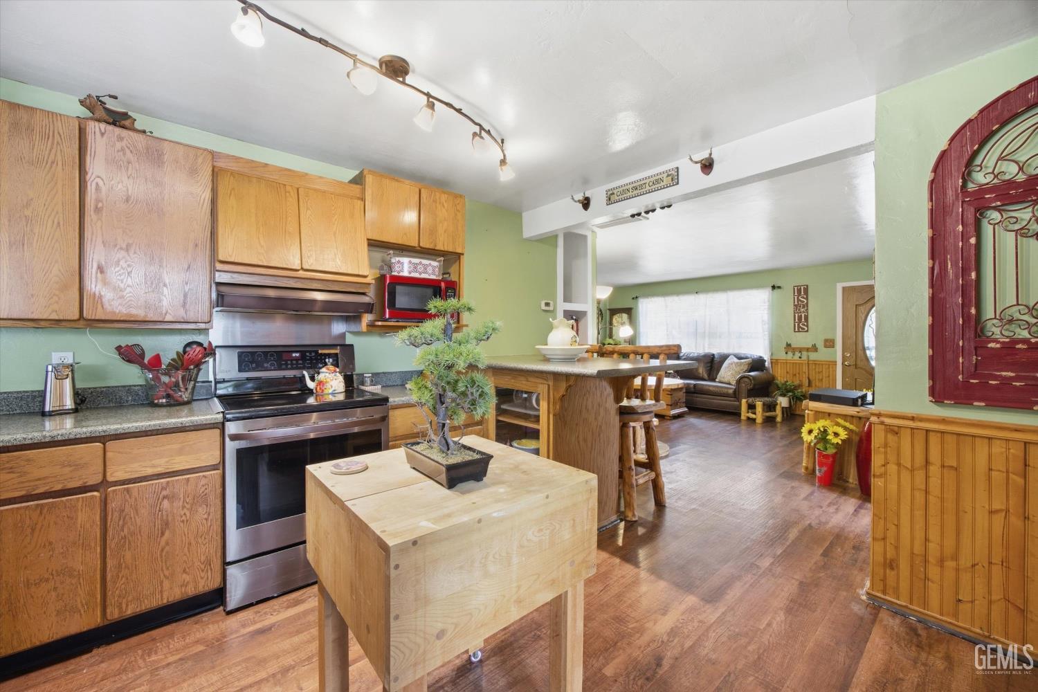 1623 Lisle Street — photo 17