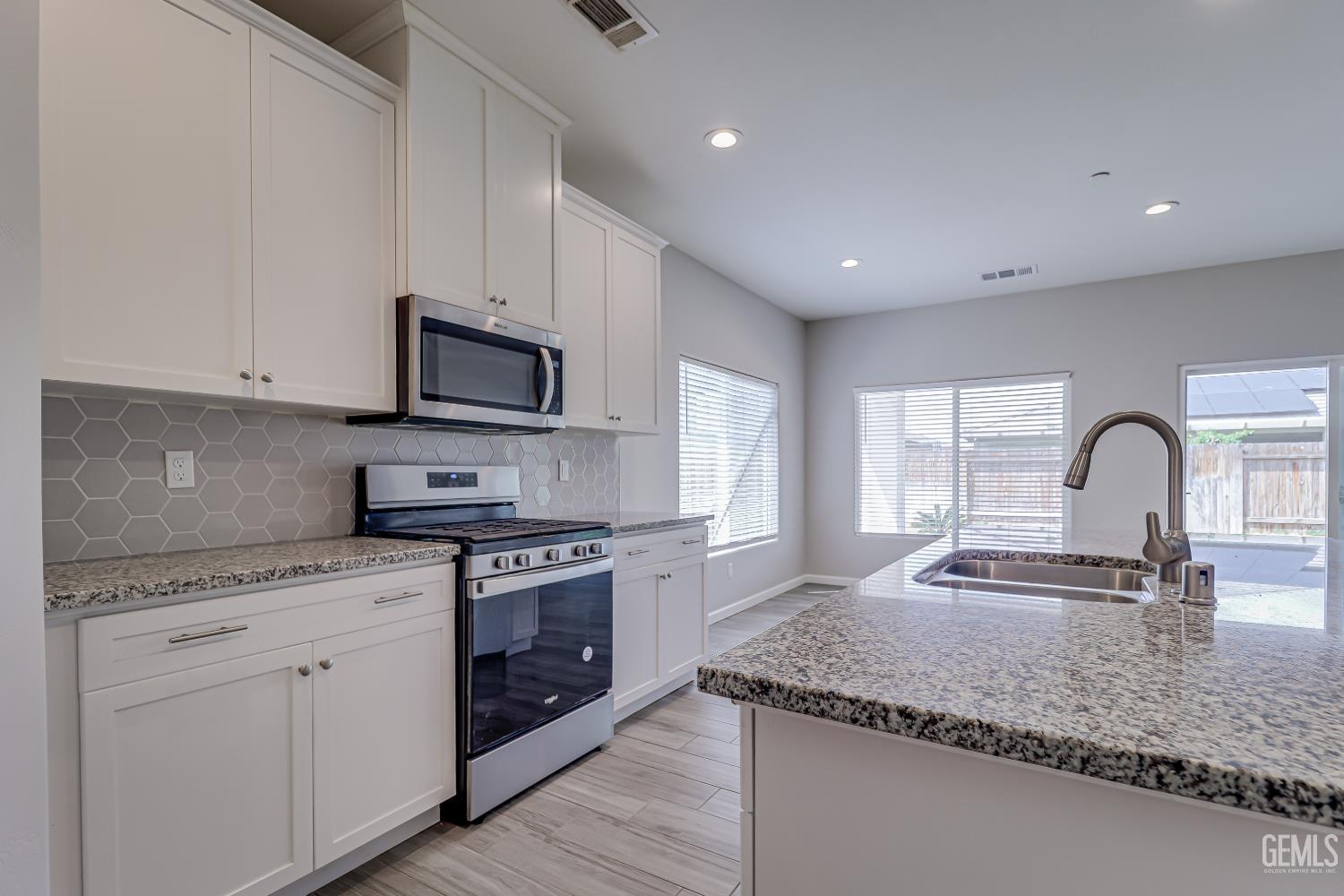 8400 Jean Anne Street — photo 13