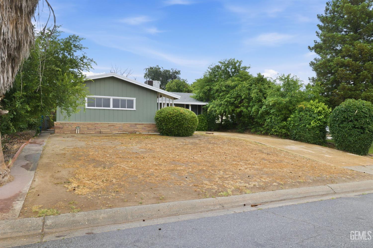 1819 Locust Ravine — photo 3