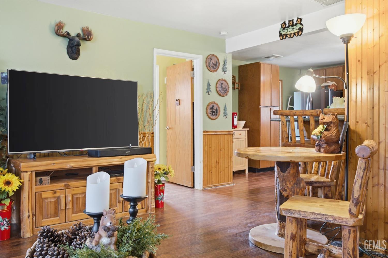 1623 Lisle Street — photo 12