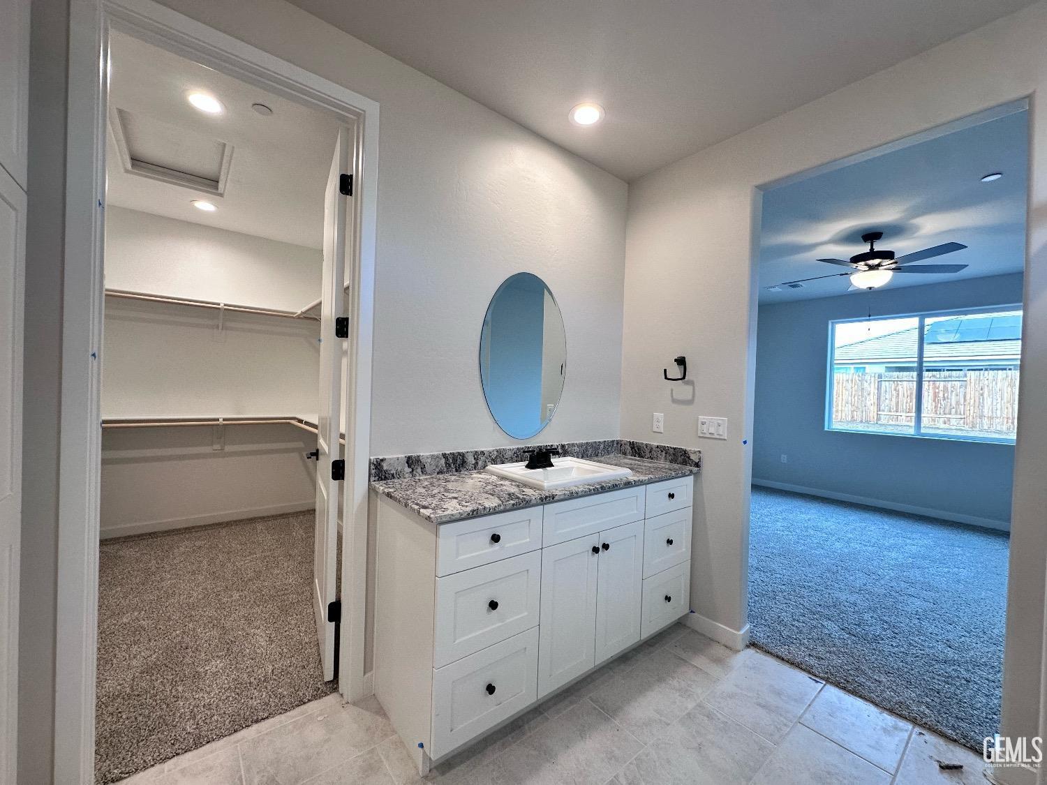 11023 Alcazar Avenue — photo 4