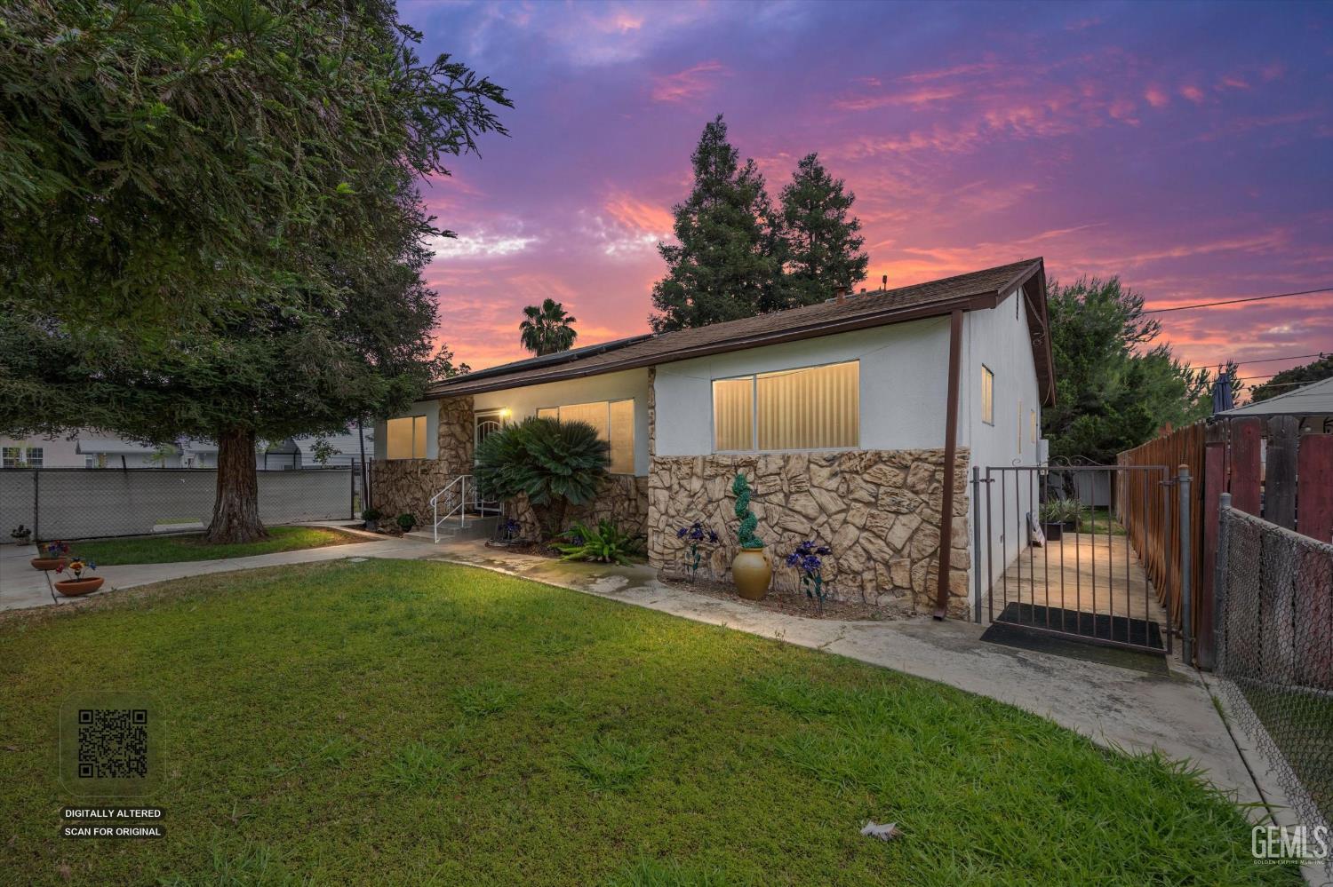 1623 Lisle Street — photo 2