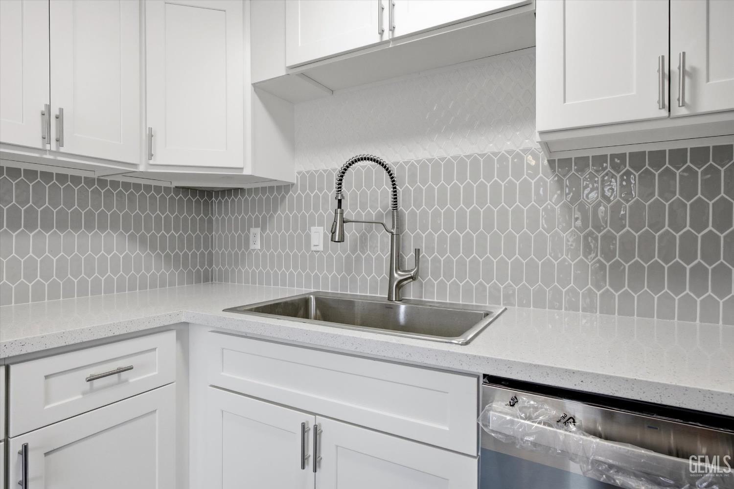 331 Harding Avenue — photo 14