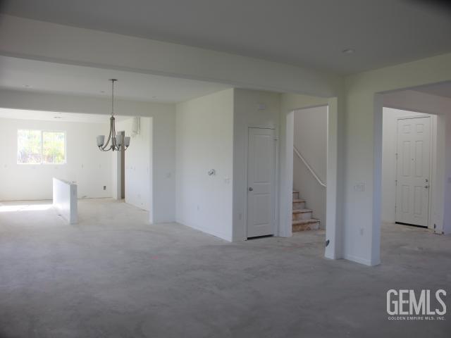 5617 Levanto Street — photo 2