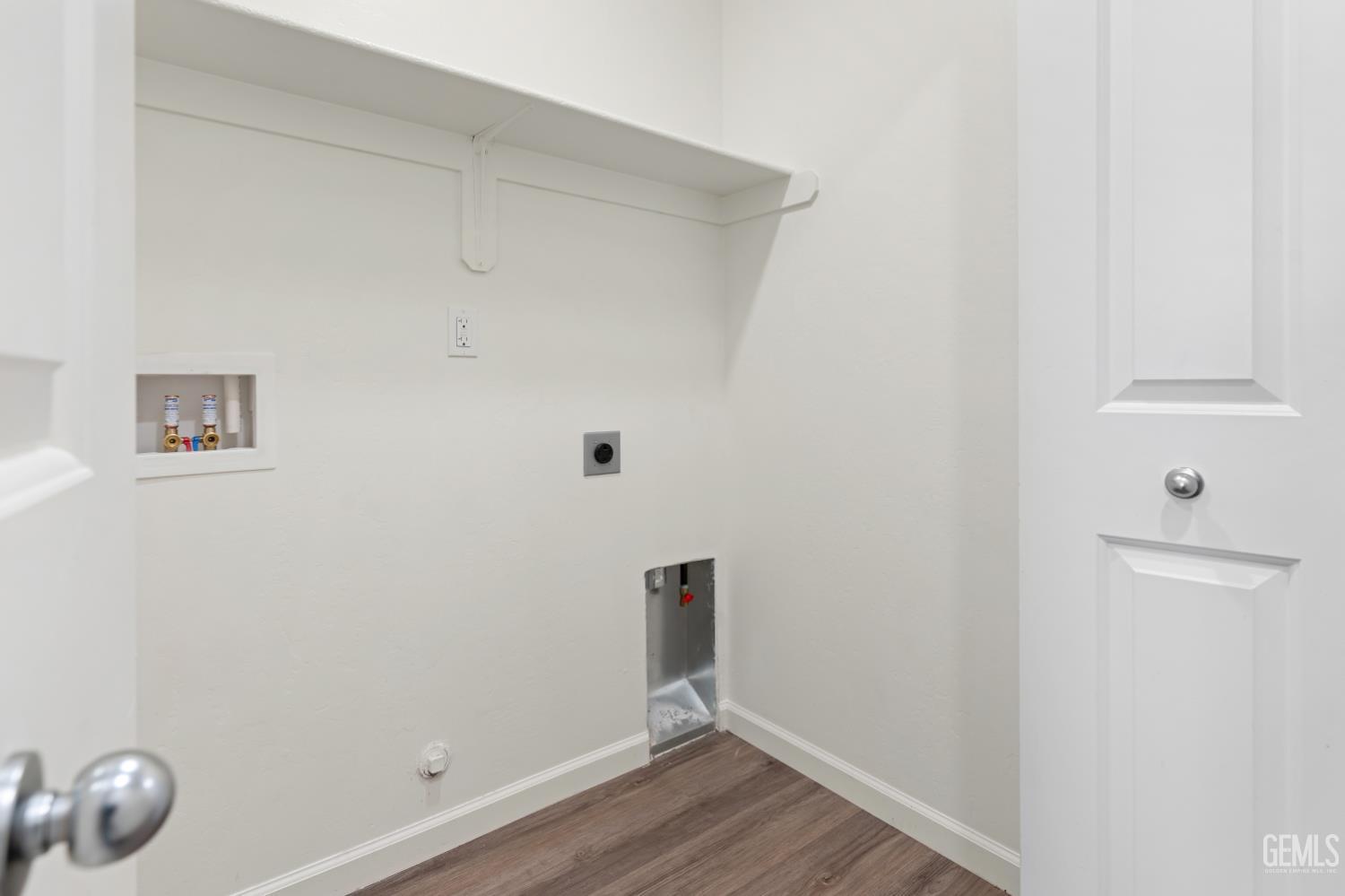 8627 Delcon Drive — photo 18