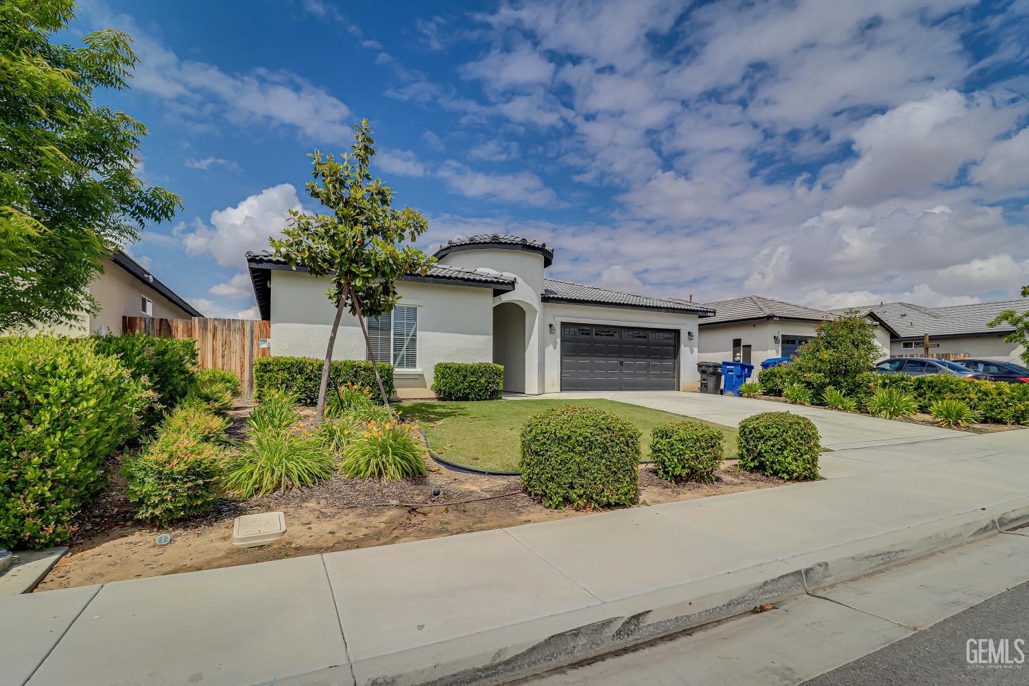 8400 Jean Anne Street — photo 2